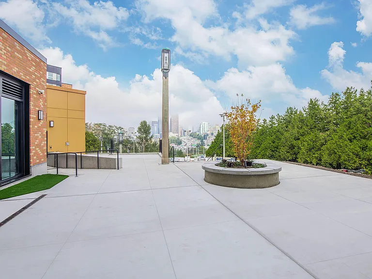Beacon Pacific Village Apartments — Photo 21