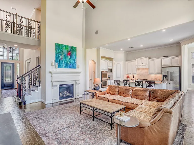 6318 Sunstone Fls — Photo 14