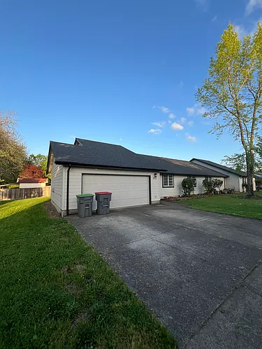 850 SW Agee St Photo 1