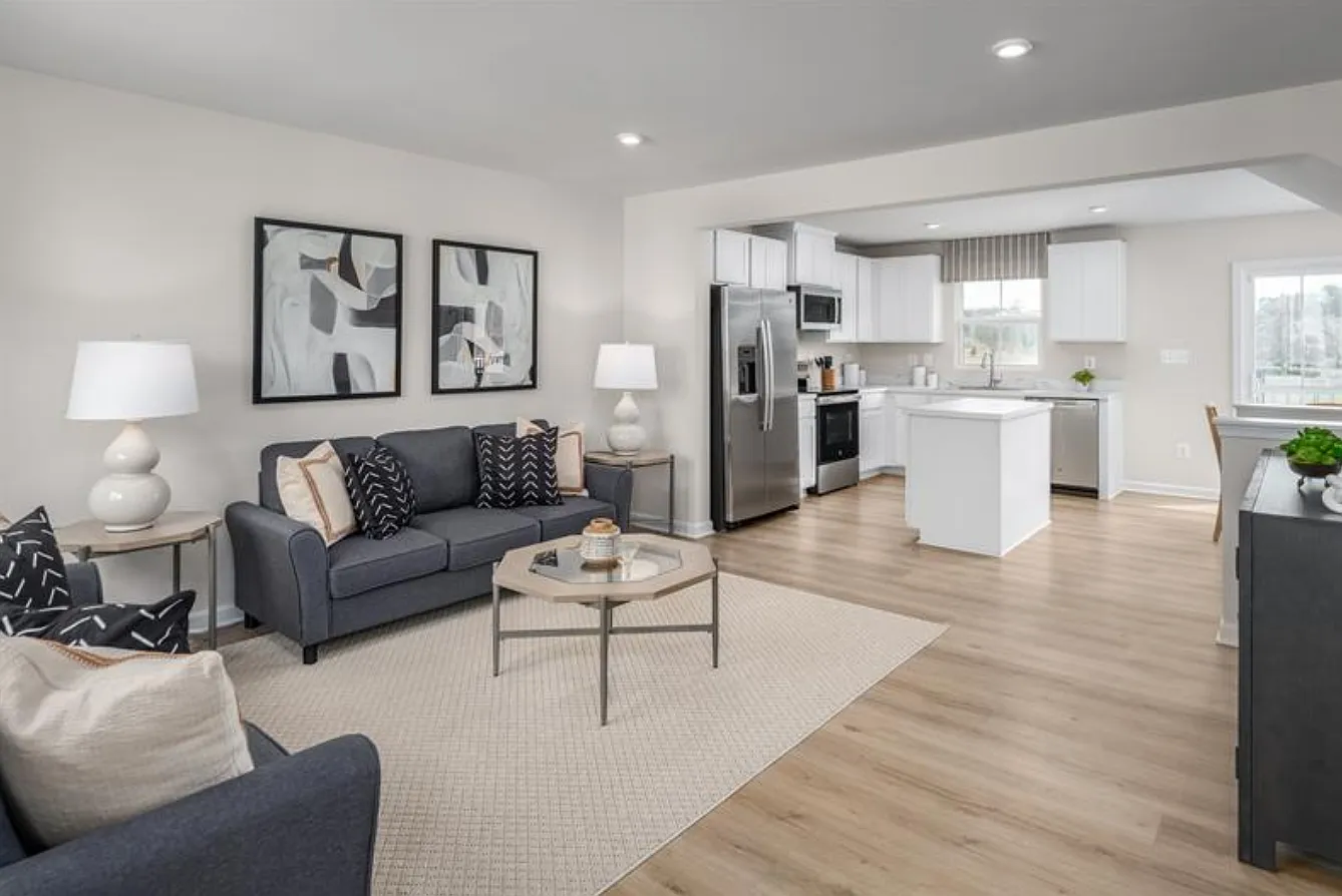 3 bed, 2.5 bath, 1220 sqft, $525 — Photo 1