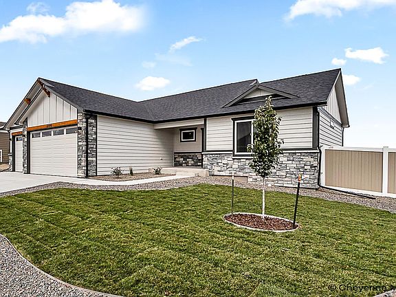 2nd image of 4021 Farthing Rd