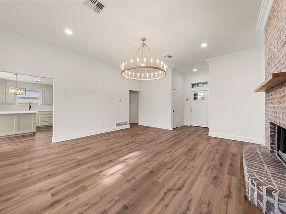 3rd image of 1020 Dane Dr