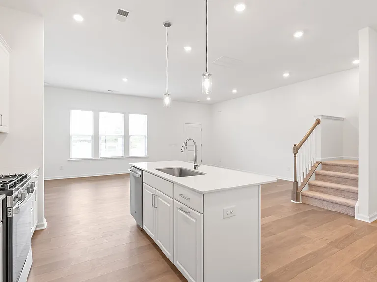 302 Silver Fleet Dr — Photo 15