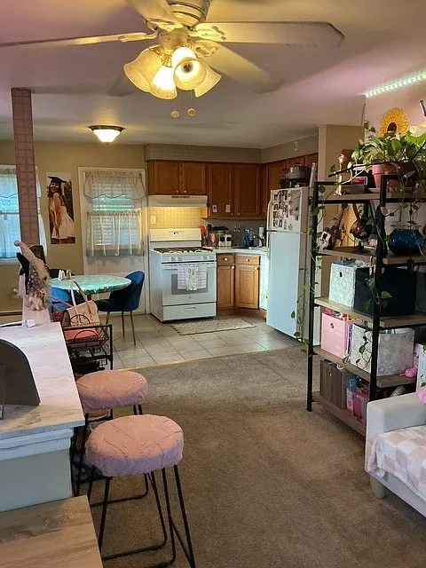 1 bed, 700 sqft, $1,200 — Photo 2