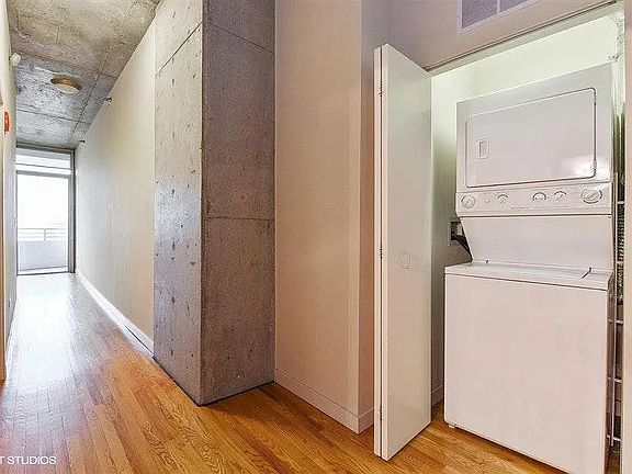 3rd image of 1720 S Michigan Ave APT 2306