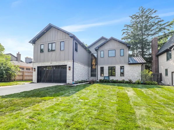 1024 Warrington Rd, Deerfield, IL 60015