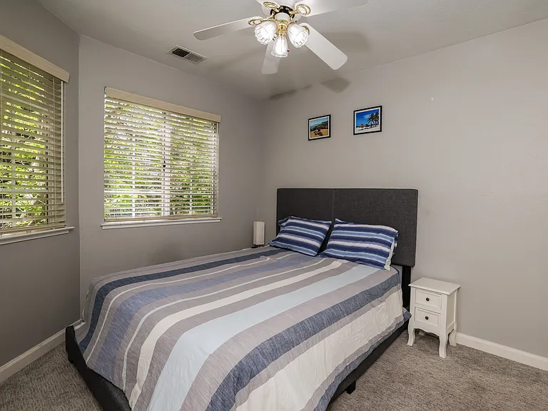 12-photo-Bedroom