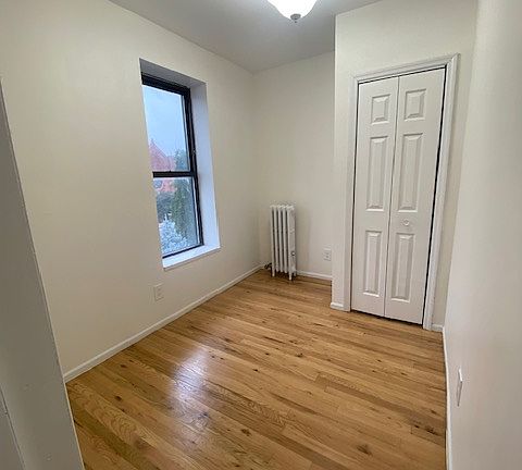 3rd image of 223 13th St APT 24