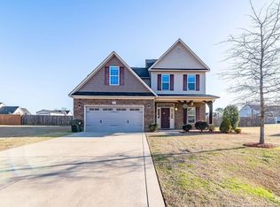 936 Pecan Grove Loop, Hope Mills, NC 28348