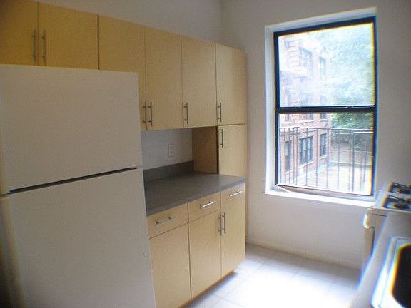 2nd image of 4126 73rd St APT D32