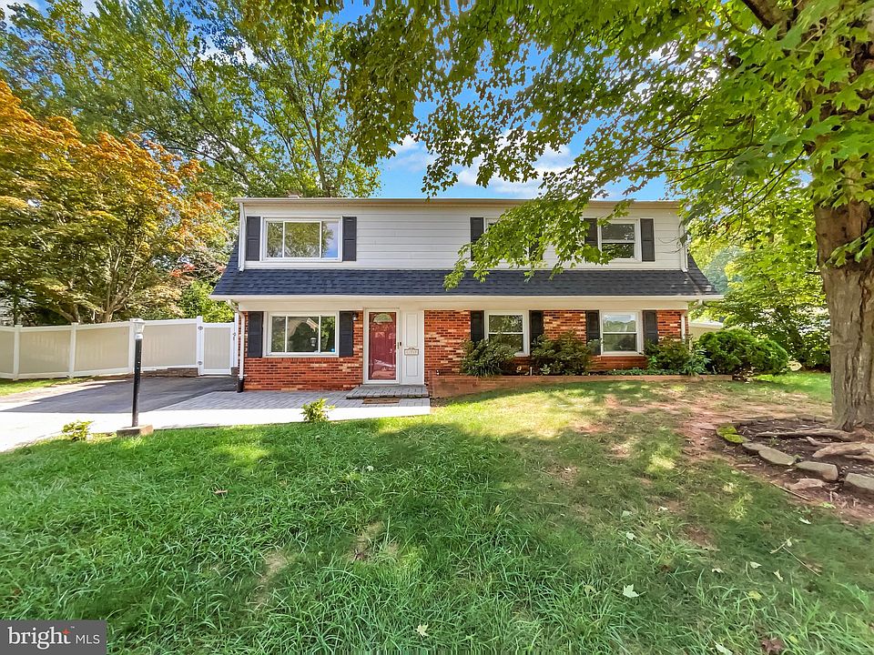 1st image of 13747 Mapledale Ave