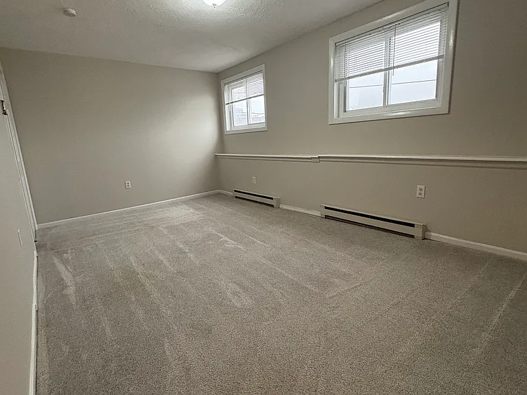 165 Main St #4 — Photo 4