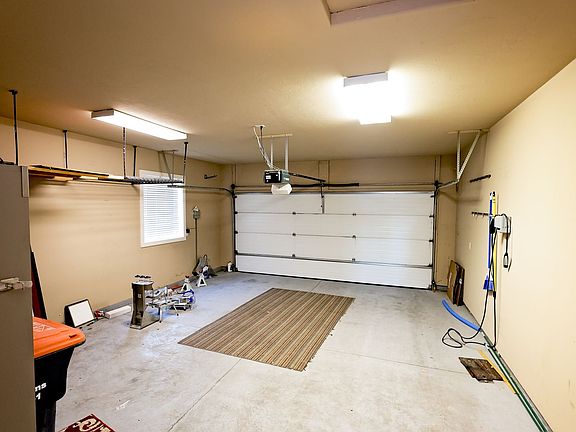 3rd image of 882 Canyon Park Ave