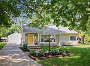 7125 N Longacre Rd, Fox Point, WI 53217