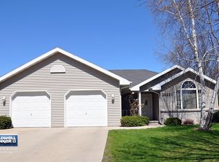 2822 E Rock A Way Rd, Appleton, WI 54915