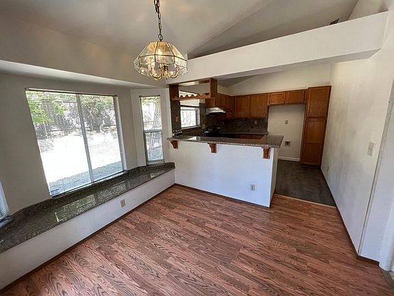5th image of 855 Knights Cir