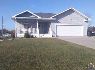 3643 SE Walnut Dr, Topeka, KS 66605