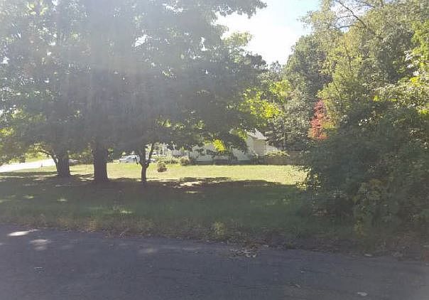 2nd image of 71 Briarwood Dr