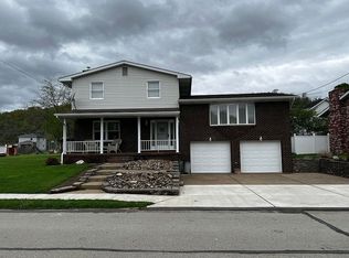 389 Bow St, Stockdale, PA