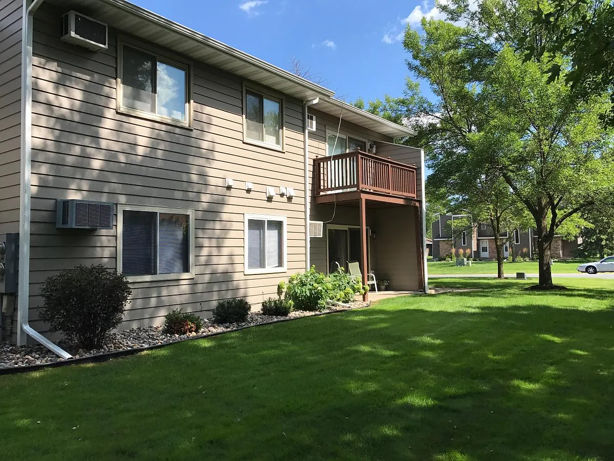 yard space - 4513 Cinnamon Ridge Trl #A
