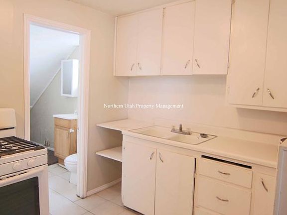 4 Kitchen_07302018