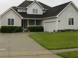 2131 SW Pondview Dr, Topeka, KS 66614