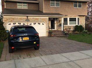 1299 Powell Ave, Merrick, NY 11566