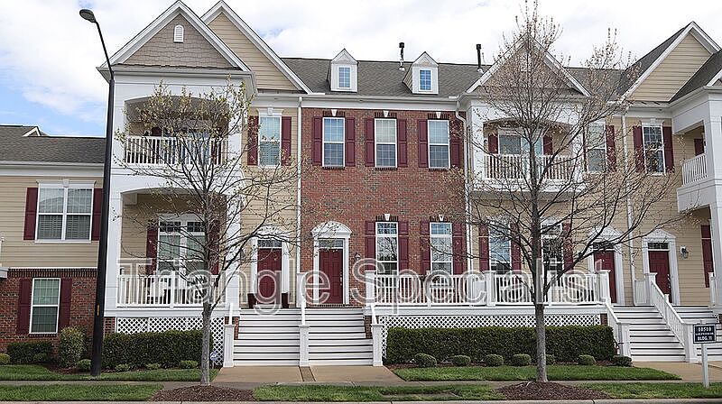 1st image of 10510 Sablewood Dr Unit 109