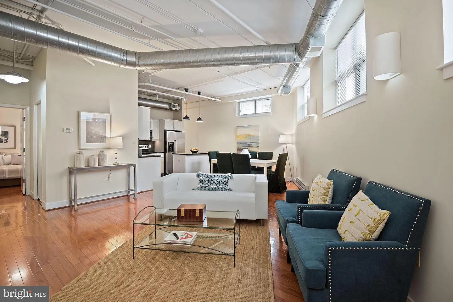 902 Bonifant St APT A photo 1