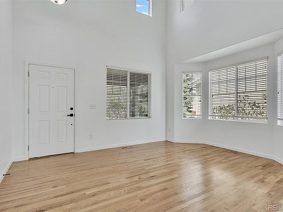 4th image of 106 Blue Stem Street