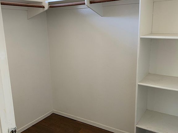 Walk in closet