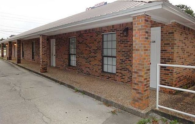 2nd image of 322 Racetrack Rd NE