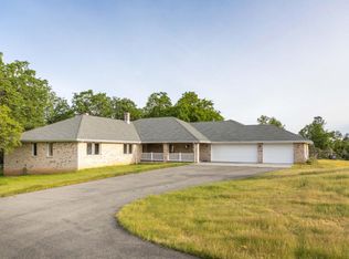 15957 Montgomery Ranch Rd, Redding, CA 96001