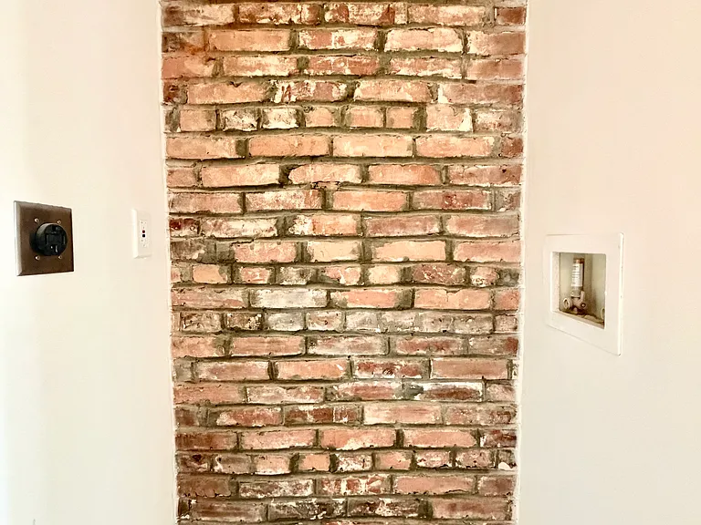 1819 N Port St — Photo 23