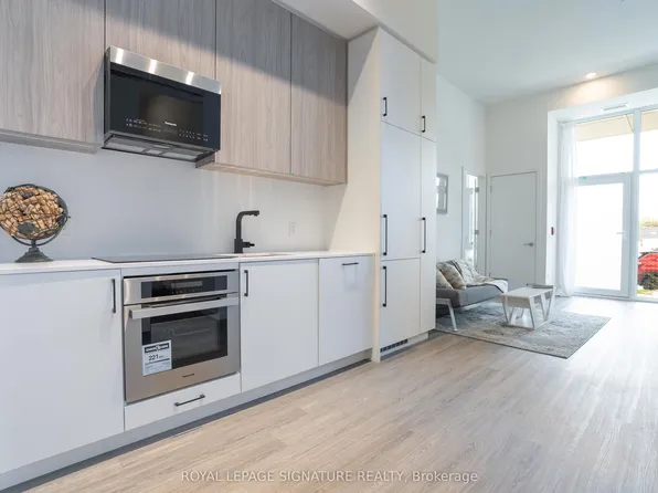 148 Wesley St, Toronto, ON M8Y 2W9