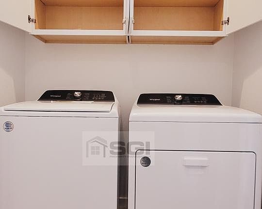 5th image of 2678 E Tolosa Dr