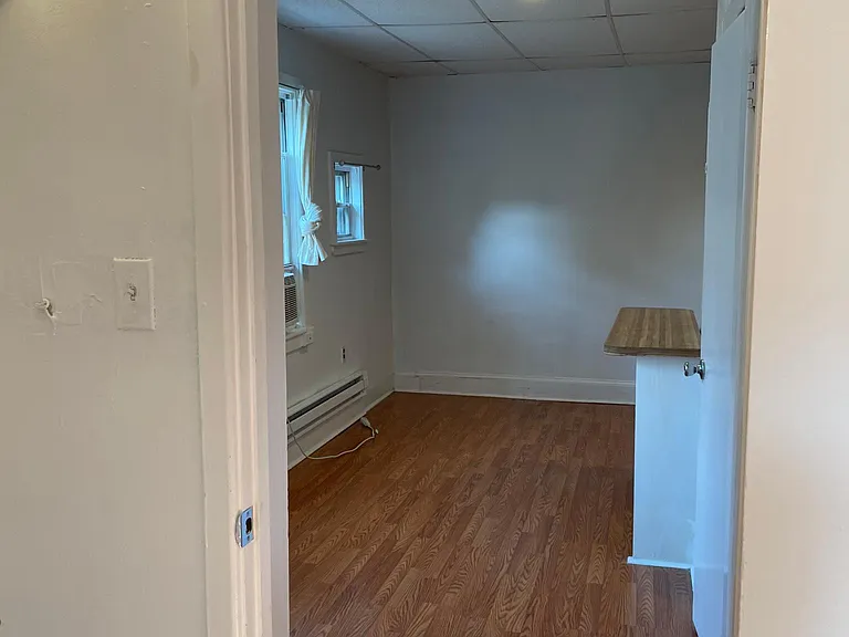 512 S 41st St #8 — Photo 73