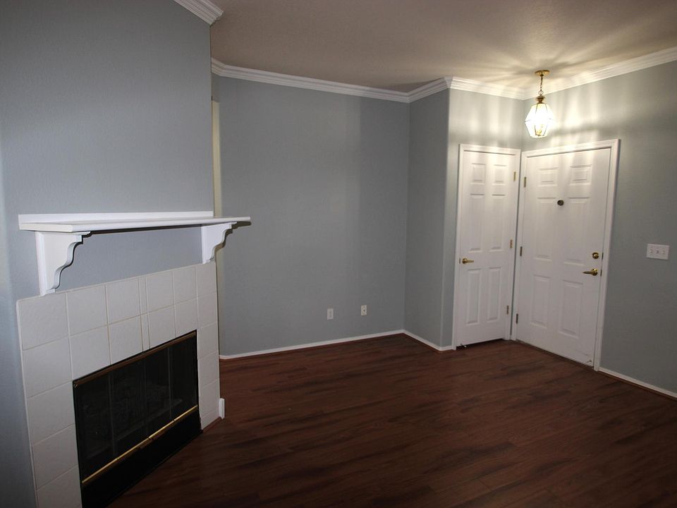 Strawberry Fields Condominiums 3850 Strawberry Field Grv Colorado