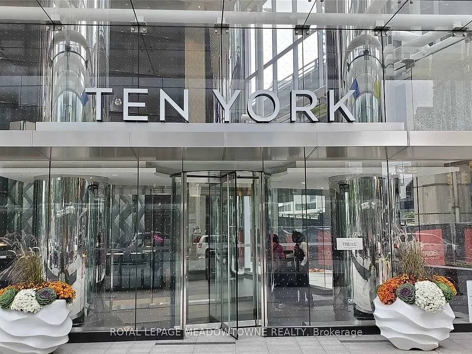 10 York St #5404