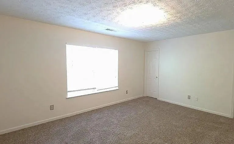 1587 River Main Ct — Photo 15