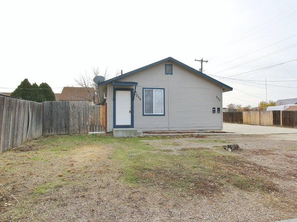 220 W Dion St