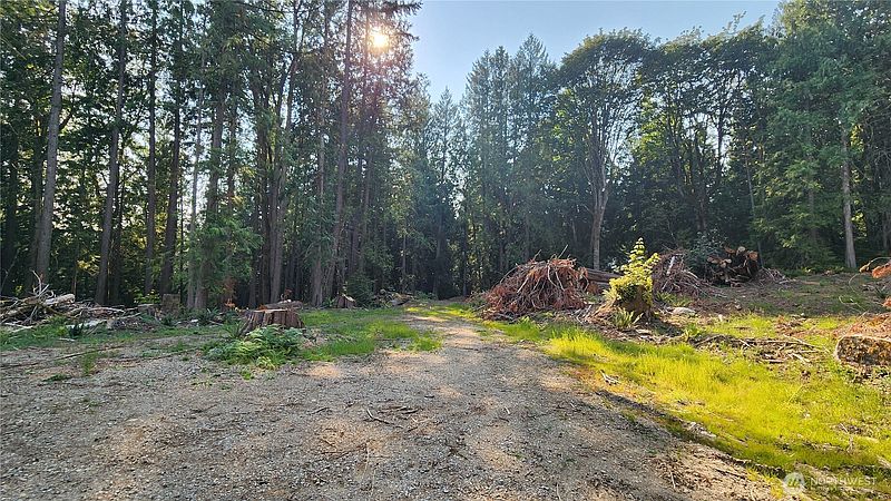 3rd image of 18813 126th Street SE
