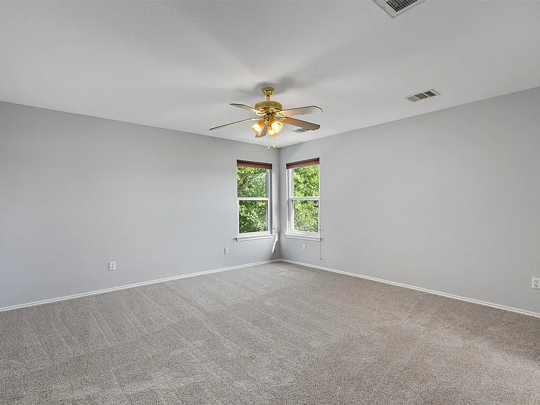 1713 Darjeeling Dr — Photo 16