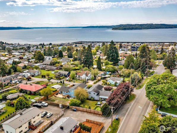 22308 11th Avenue S, Des Moines, WA 98198