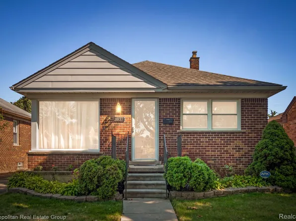 3837 McKinley St, Dearborn, MI 48124