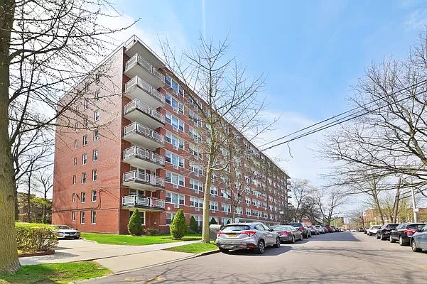 1st image of 172-70 Highland Ave #3G