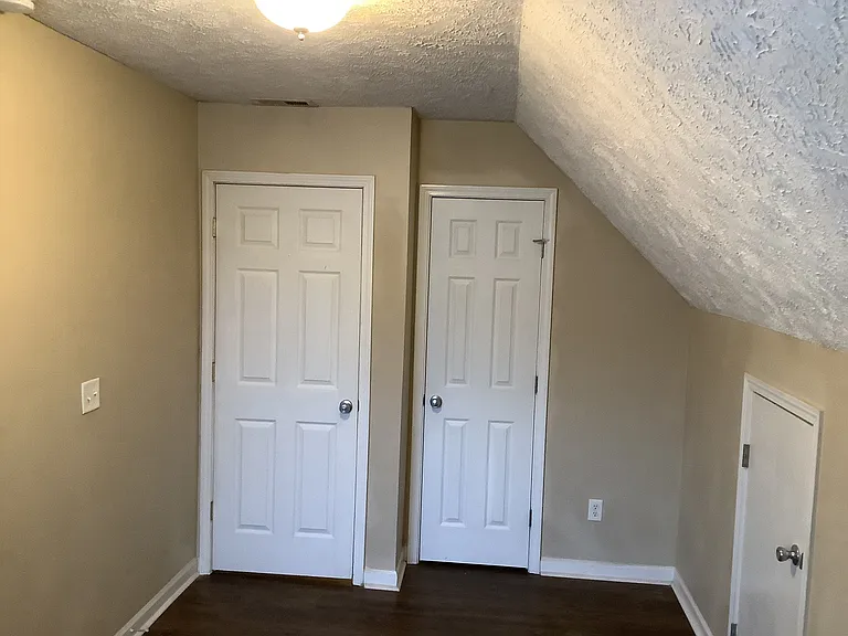 4617 Split Rail Dr — Photo 15