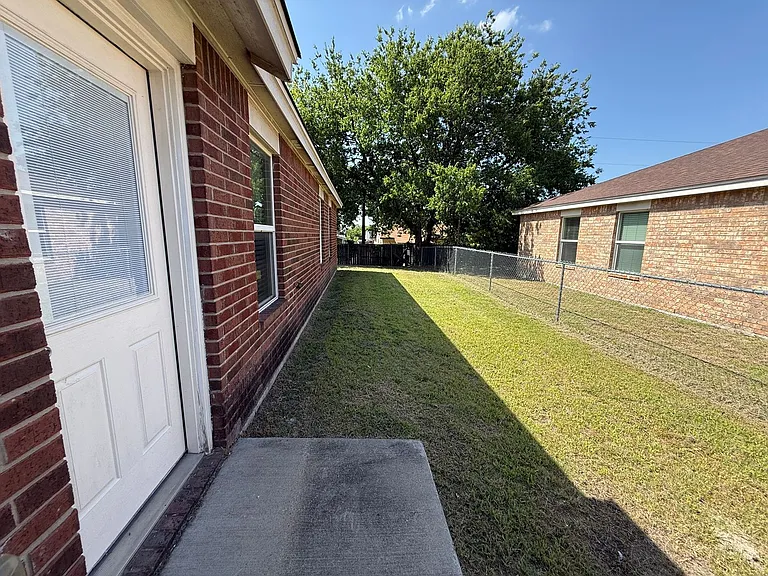 3601 John Chisholm Loop — Photo 27