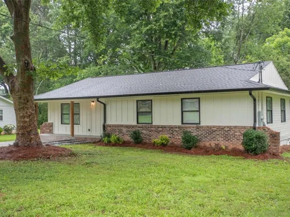 203 Cherry St, Carrollton, GA 30117