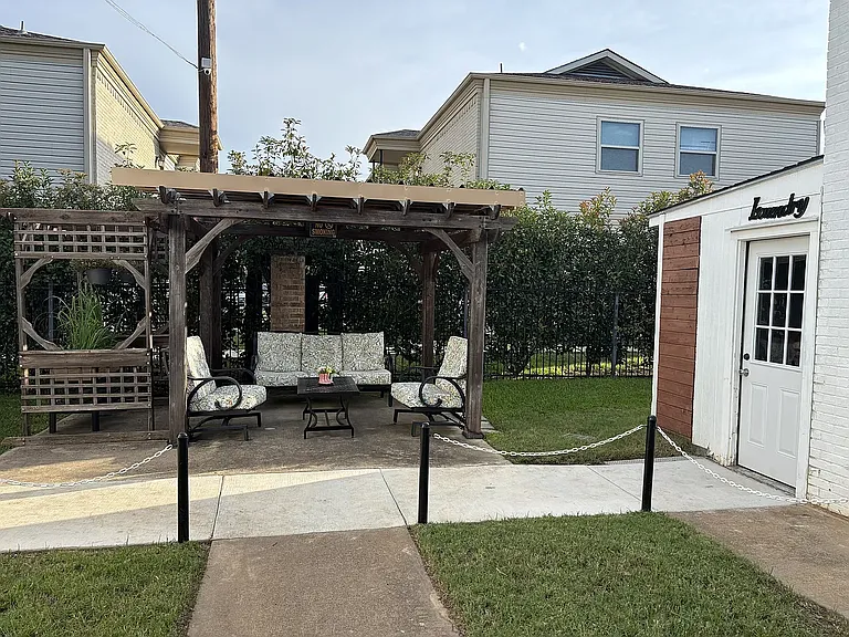 2508 W Hickory St #30 — Photo 6